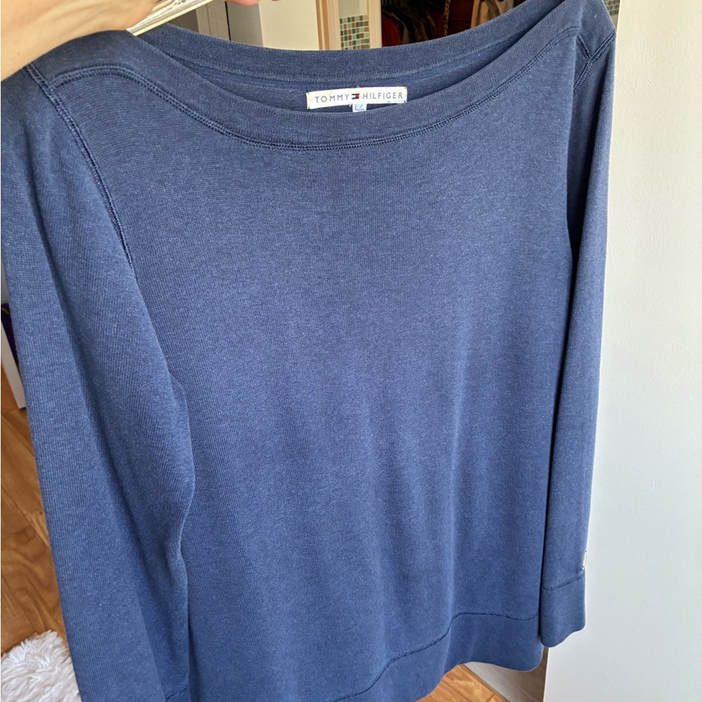 Tommy Hilfiger Women's Classic Navy Sweater